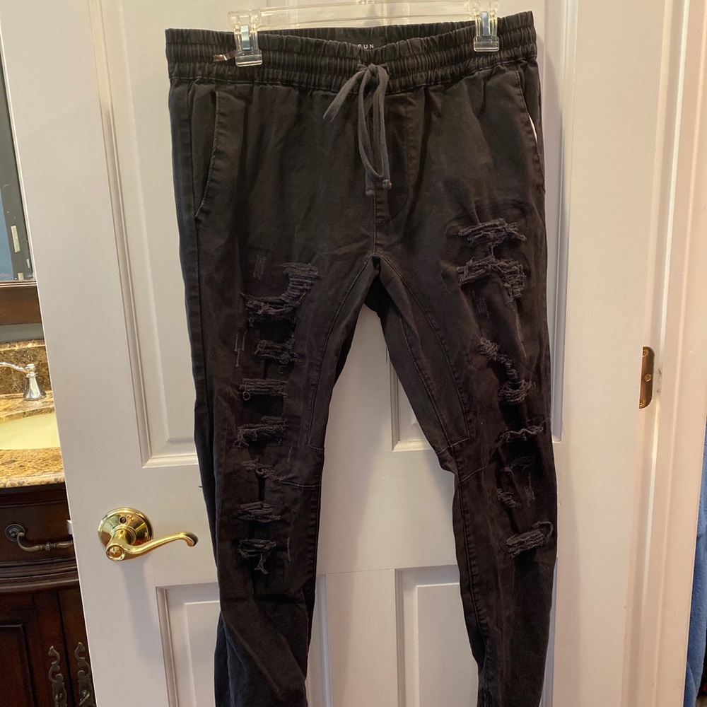 COPY - Men’s ripped joggers jeans